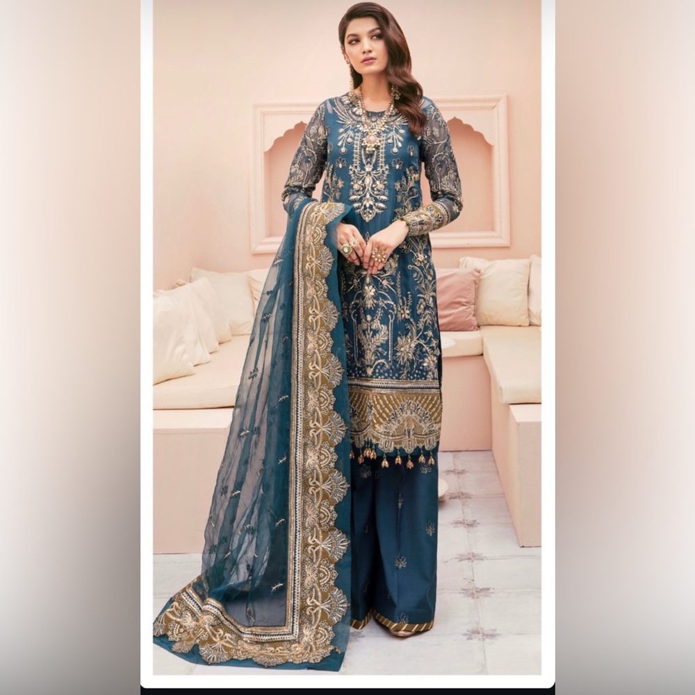 Pakistani dress size large